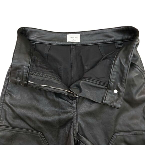 Wilfred Free Pants Womens 2 Black Faux Leather Cargo High Rise Utility Vegan - Picture 5 of 12